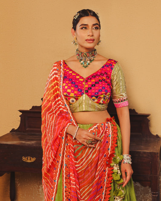 GREEN LAMPI LEHENGA SET WITH TISSU MUKAISH WORK