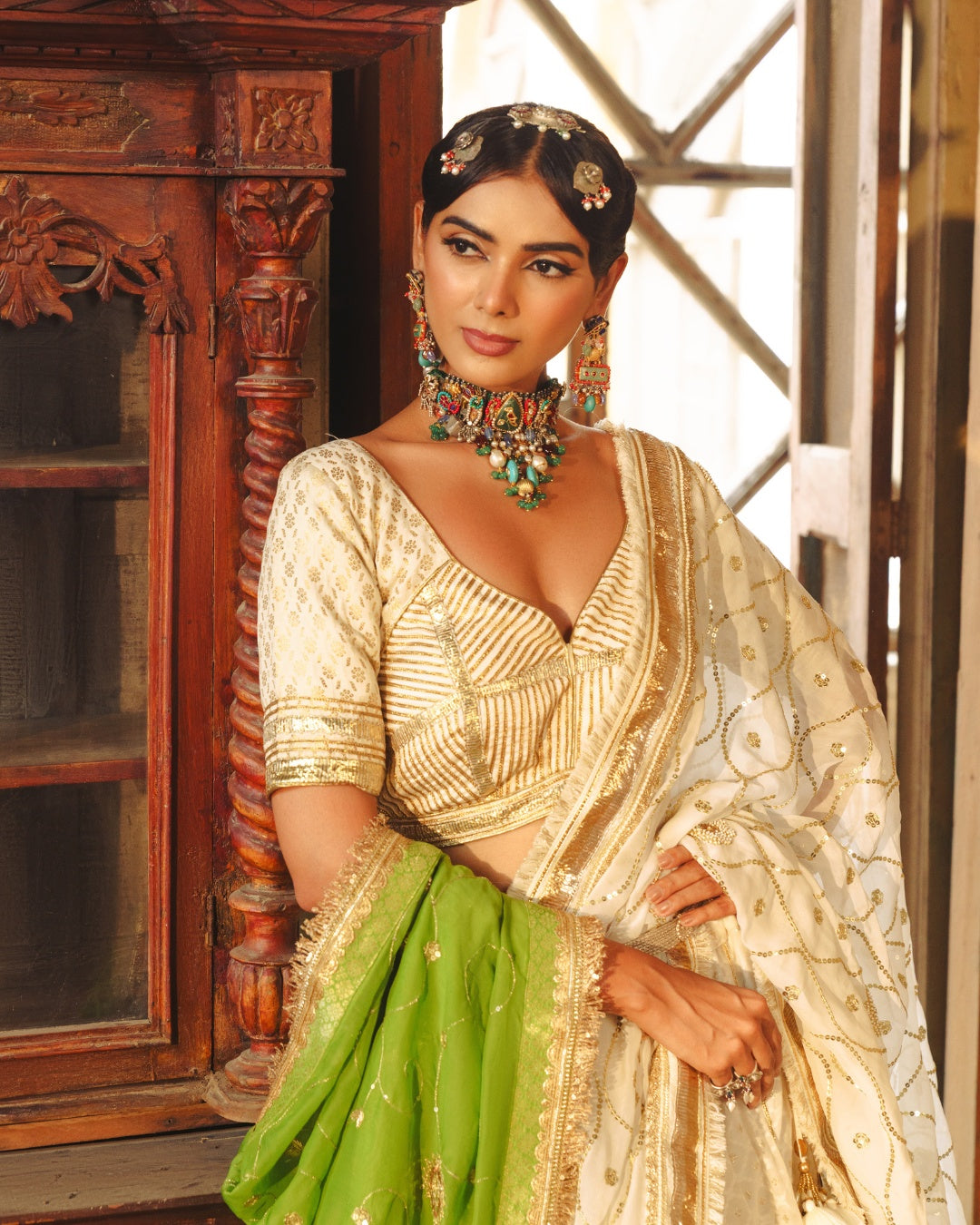 WHITE VINTAGE LAHENGA SET