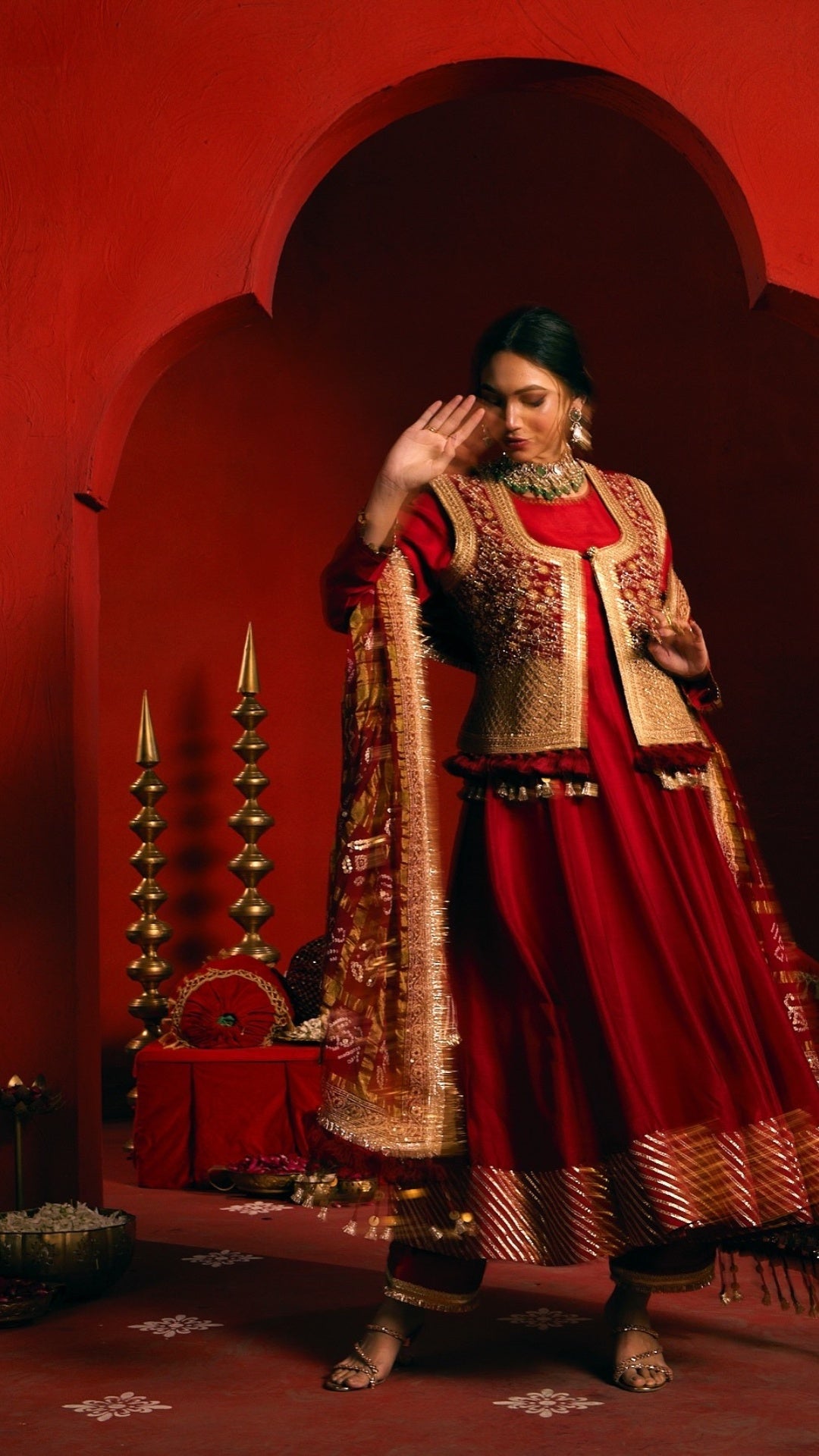 RED ANARKALI GHARCHOLA MARODI DUPATTA WITH ZARDOZI EMBROIDERY JACKET