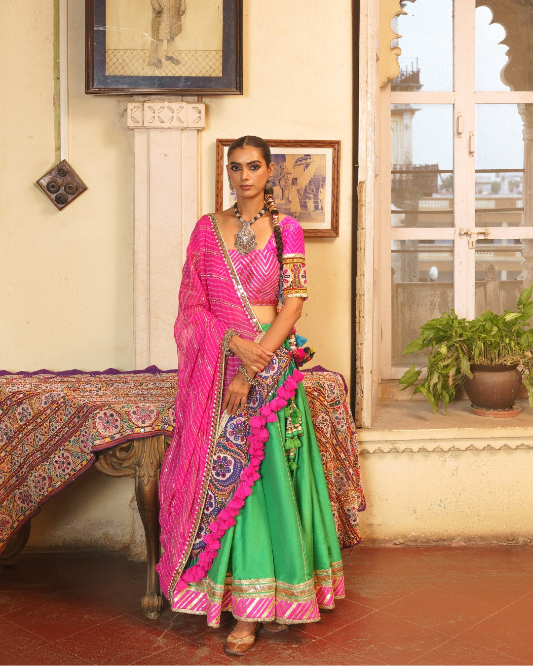 PINK LAHER KUTCHI LEHENGA SET